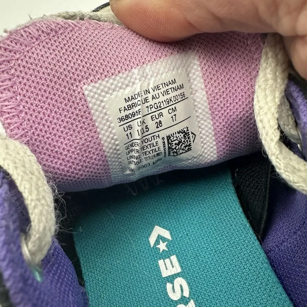 Converse good preowned